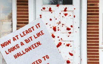 My Neighbor Threw Rotten Tomatoes at My Front Door Because I Didn't Put up Halloween Decorations 'Soon Enough'